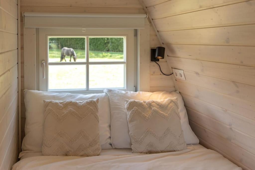 De Verpozing - Vakantiehuisjes Milsbeek Bagian luar foto